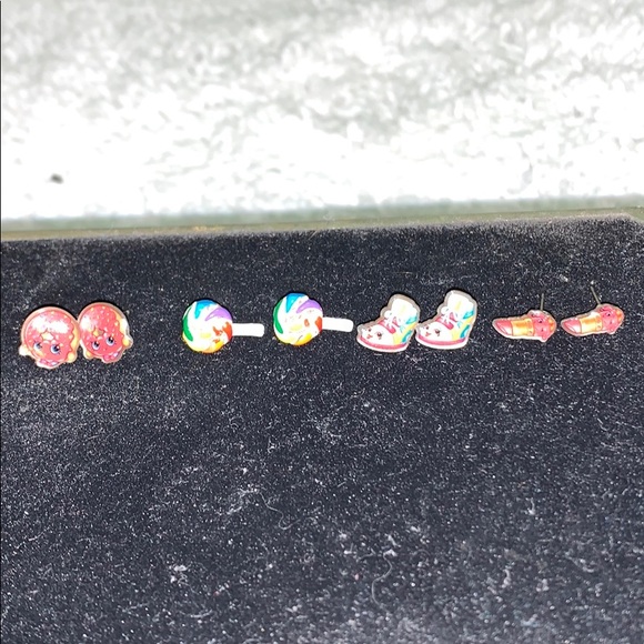 Earring - Picture 2 of 2